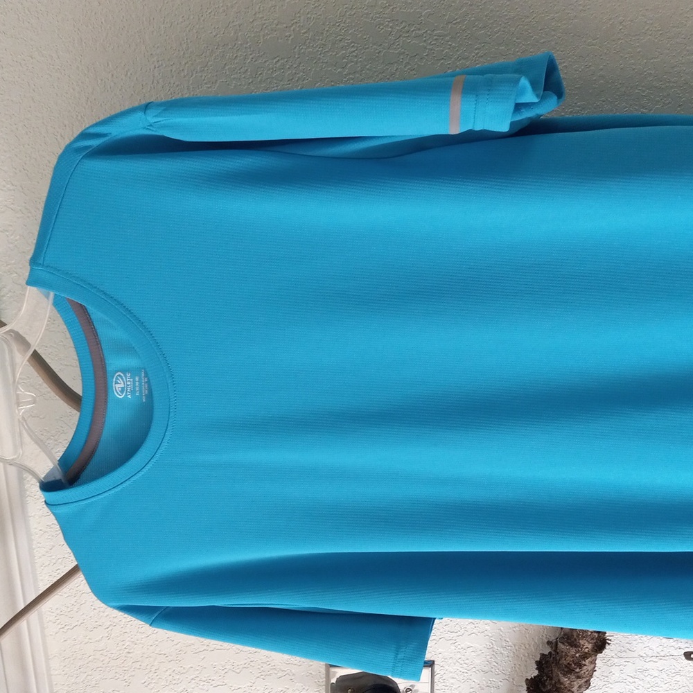 Mens Extra Large 46/48 Athletic Works Brand Tee Shirt